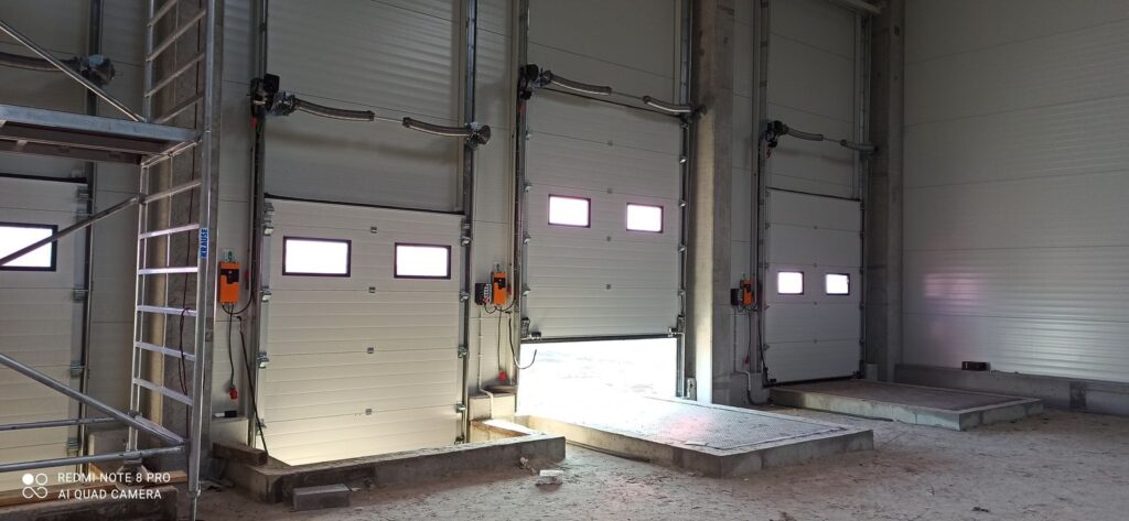 Konserwacja i serwis bram przemysłowych